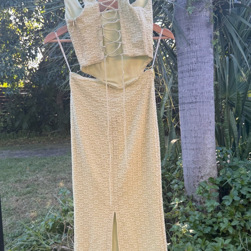 Light Green Sabo Skirt Set - Picture 3 of 3